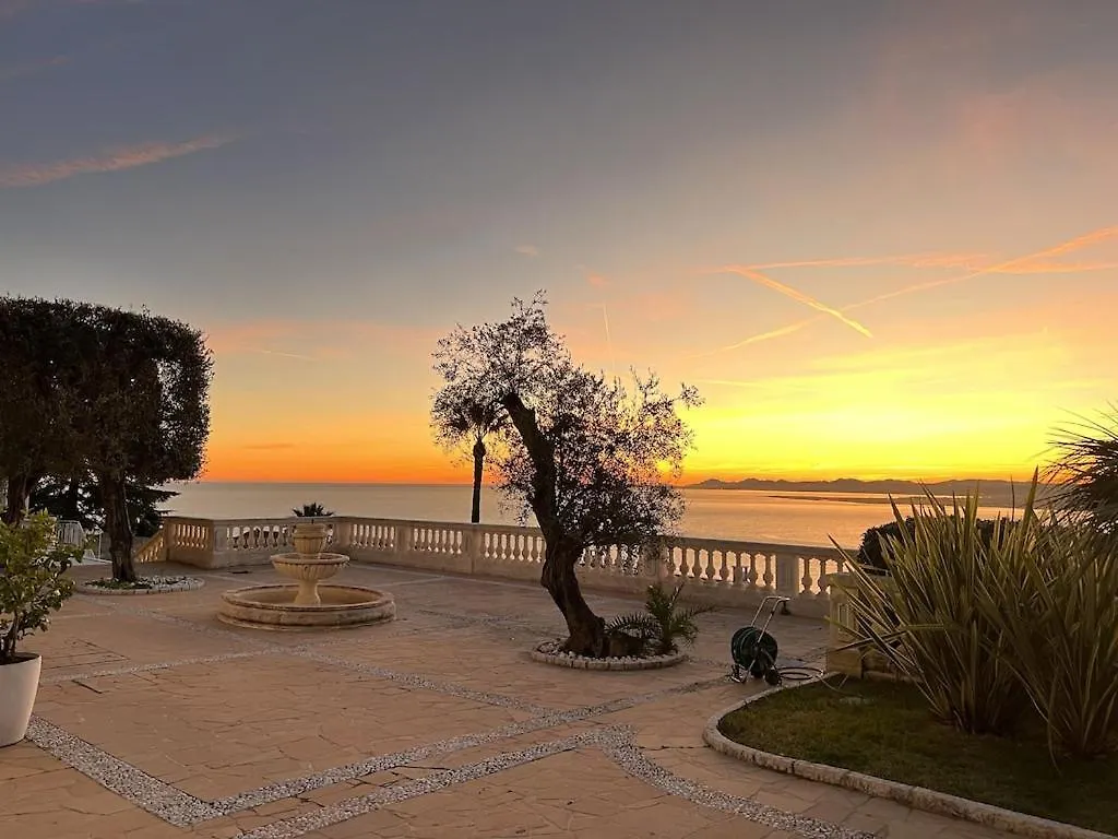 Luxury Villa At Mont Boron, Swimming Pool Overviewing The Bay Nice