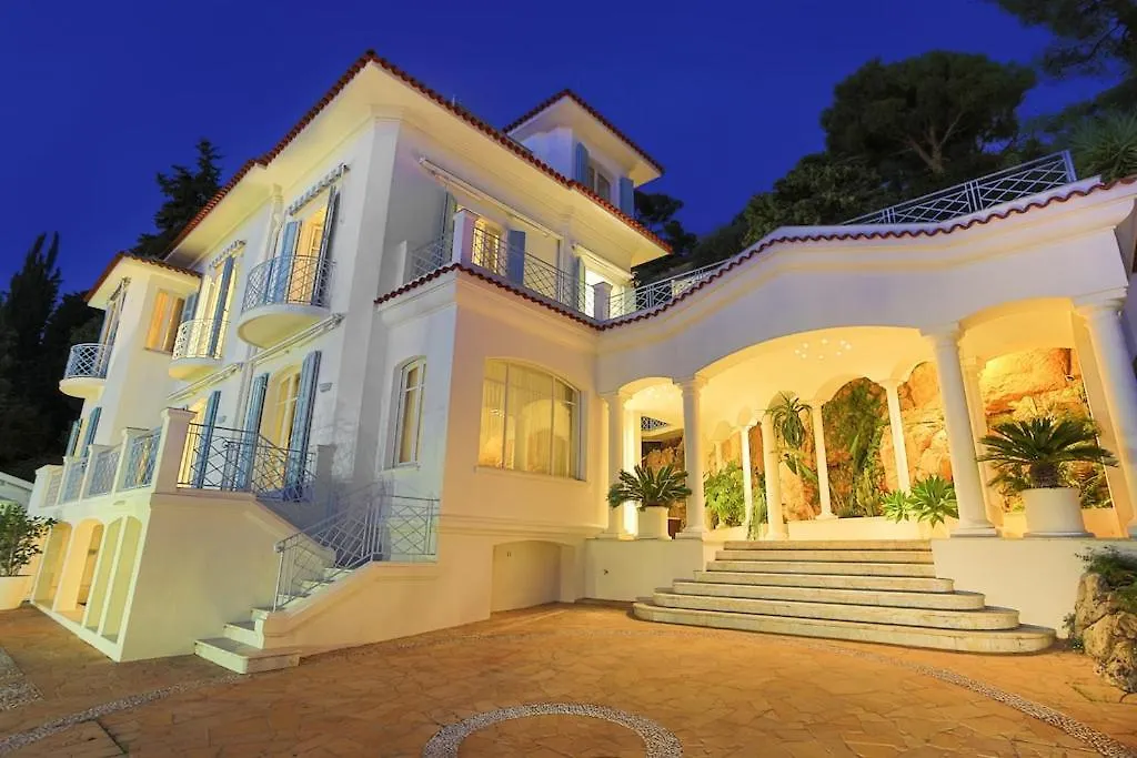 Luxury Villa At Mont Boron, Swimming Pool Overviewing The Bay Nice