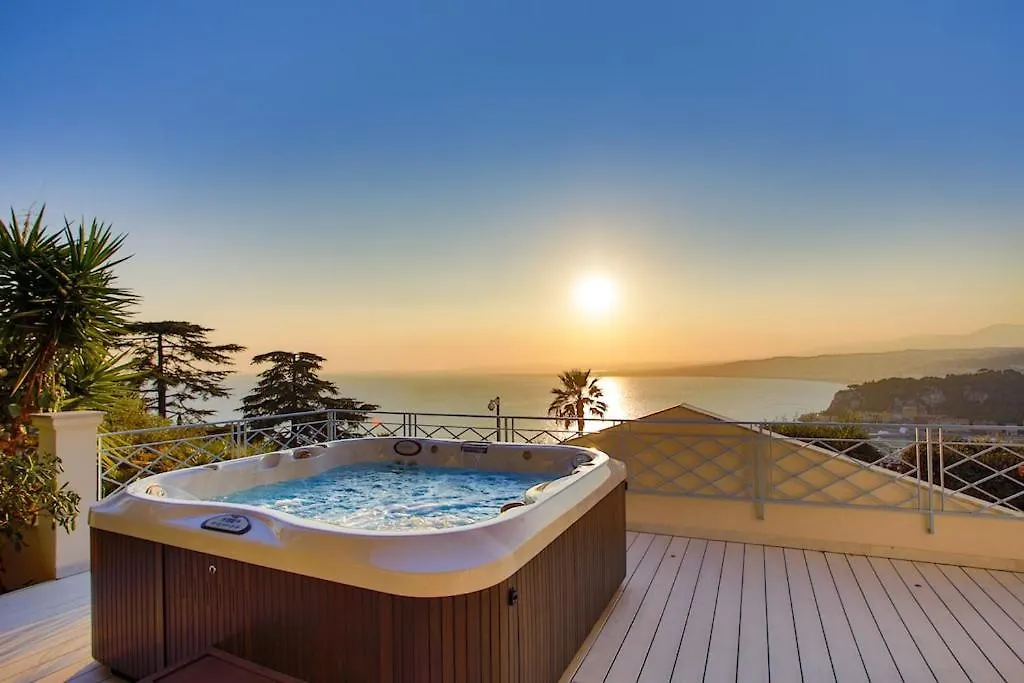 Luxury Villa At Mont Boron, Swimming Pool Overviewing The Bay Nice 0*,