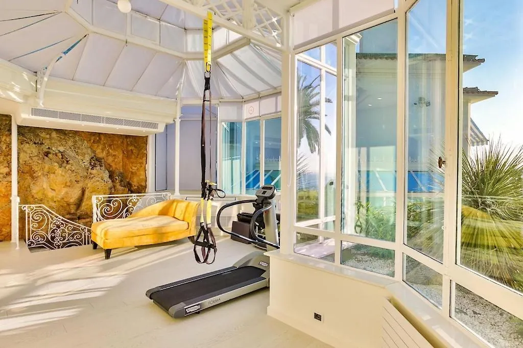 Luxury Villa At Mont Boron, Swimming Pool Overviewing The Bay Nice